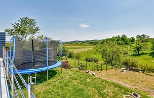 Awesome Home in Varazdin Breg With 2 Bedrooms, Wifi and Outdoor Swimmi