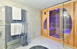 Awesome Home in Varazdin Breg With 2 Bedrooms, Wifi and Outdoor Swimmi