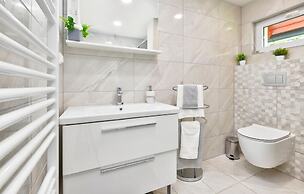 Awesome Home in Varazdin Breg With 2 Bedrooms, Wifi and Outdoor Swimmi