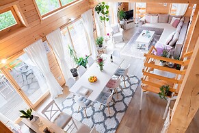 Immaculate 4-bed Cottage in Kolasin / Montenegro