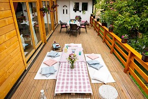 Immaculate 4-bed Cottage in Kolasin / Montenegro