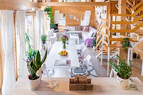 Immaculate 4-bed Cottage in Kolasin / Montenegro