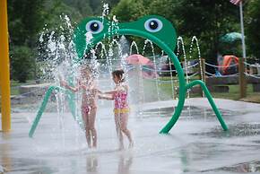 Great Blue Resorts - Golden Beach Resort