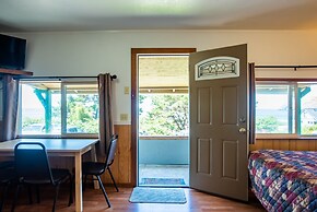 Oceanside Ocean Front Cabins