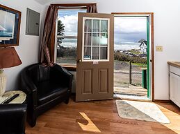 Oceanside Ocean Front Cabins