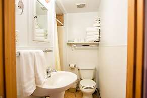 Oceanside Ocean Front Cabins