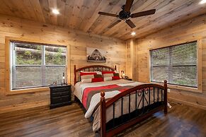 Creekside Manor Too 2 Bedroom Cabin by RedAwning