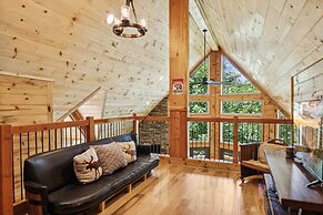 Creekside Manor 3 Bedroom Cabin by RedAwning