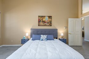 Casa Caliente 3 Bedroom Home by Redawning