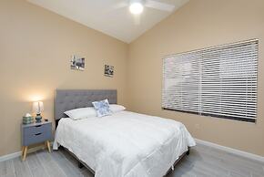 Casa Caliente 3 Bedroom Home by Redawning