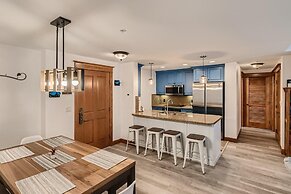 Mill Club 205 2 Bedroom Condo by RedAwning