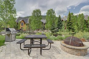 Spacious Town Home, Short Walk to Lifts, Private Hot Tub - 144c by Red
