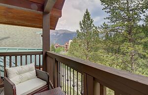 Spacious Town Home, Short Walk to Lifts, Private Hot Tub - 144C by Red