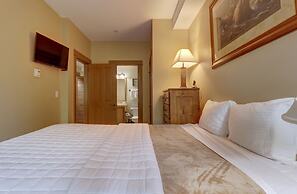 Spacious Town Home, Short Walk to Lifts, Private Hot Tub - 144C by Red