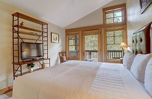 Spacious Town Home, Short Walk to Lifts, Private Hot Tub - 144C by Red