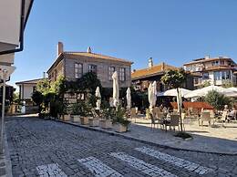 Sea View 1 Bed Apartment With Stunning Ocean Views