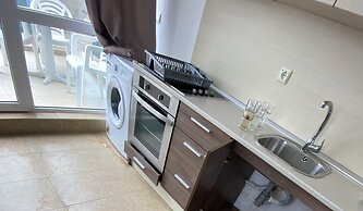 Sea View 1 Bed Apartment With Stunning Ocean Views