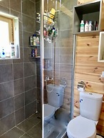 Lovely 4-bed Cottage in Kolasin