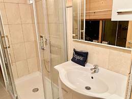 Lovely 4-bed Cottage in Kolasin