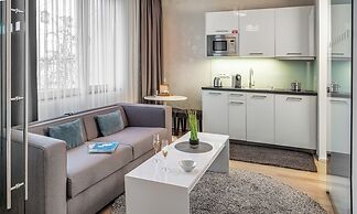 VN3 Terraces Suites by Adrez Living