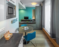 VN3 Terraces Suites by Adrez Living