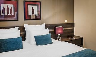 VN3 Terraces Suites by Adrez Living