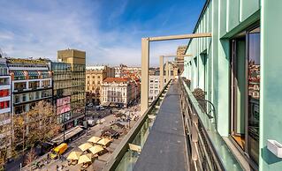 VN3 Terraces Suites by Adrez Living