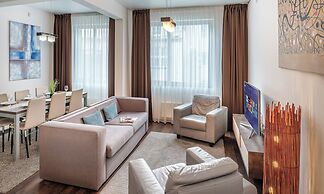 VN3 Terraces Suites by Adrez Living