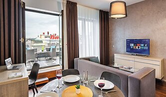 VN3 Terraces Suites by Adrez Living