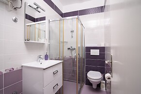 A3 90m2 apt W.shared Pool & Balcony,next to Beach