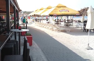 A3 90m2 apt W.shared Pool & Balcony,next to Beach