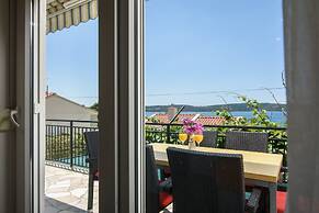 A3 90m2 apt W.shared Pool & Balcony,next to Beach