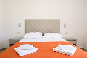 A3 90m2 apt W.shared Pool & Balcony,next to Beach