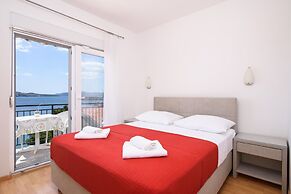 A2-apt w. Shared Pool & Balcony,next to the Beach