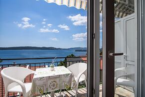 A2-apt w. Shared Pool & Balcony,next to the Beach