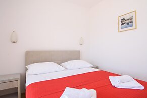 A2-apt w. Shared Pool & Balcony,next to the Beach