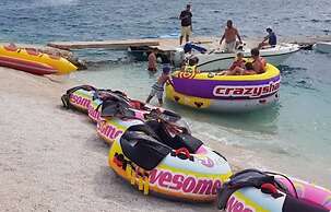 A1-apt w. Shared Pool & Balcony,next to the Beach