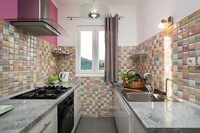 3 - Modern Apartment With Garden, 80m From Beach