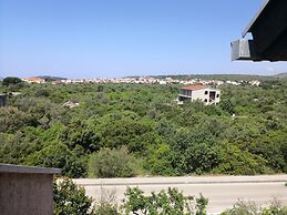 A5 Cozy Apt. With big Garden, Balcony & Grill