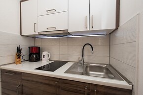 A1 Cozy Apt. w. big Garden, 2 Balconies & Grill