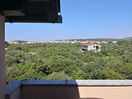 A4 Cozy Apartment w big Garden, Balcony & Grill