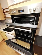 Huge 6-bed Apartment in Darlington Centre