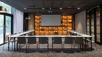 Radisson RED Hotel, Johannesburg Rosebank