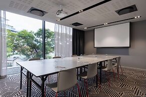 Radisson RED Hotel, Johannesburg Rosebank