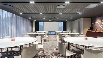 Radisson RED Hotel, Johannesburg Rosebank