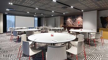 Radisson RED Hotel, Johannesburg Rosebank