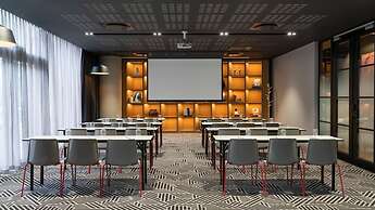 Radisson RED Hotel, Johannesburg Rosebank