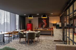 Radisson RED Hotel, Johannesburg Rosebank