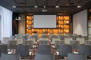 Radisson RED Hotel, Johannesburg Rosebank