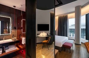 Radisson RED Hotel, Johannesburg Rosebank